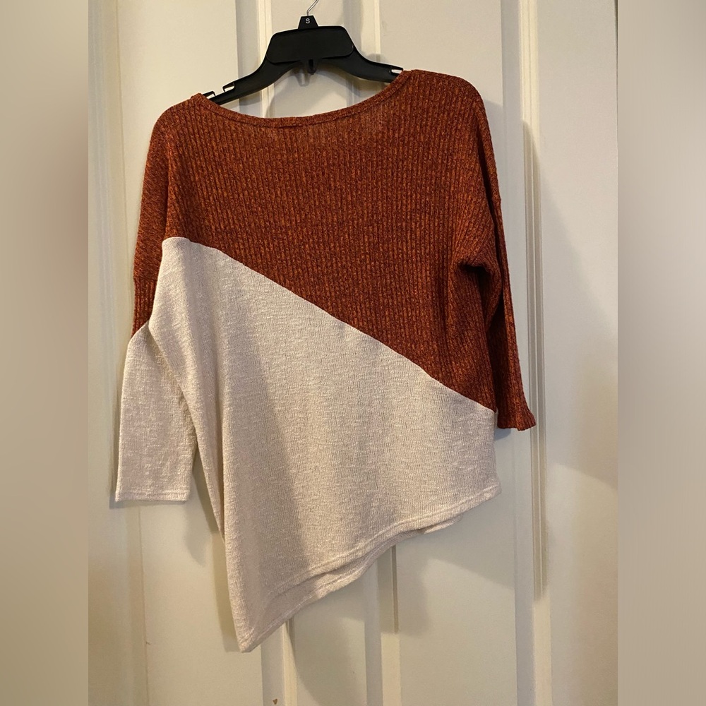 NWOT Two-Tone Women's Sweater - Rust and Cream